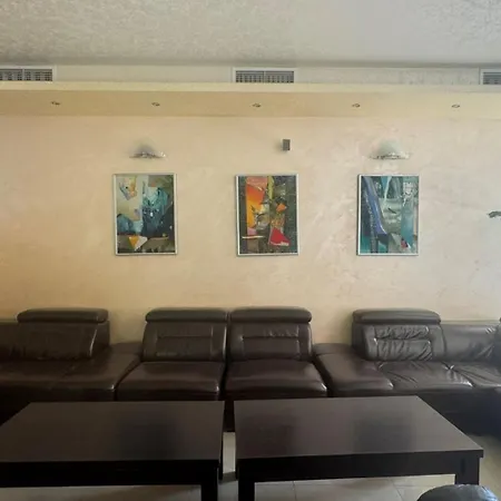 Bratanov Iris Studio Apartament