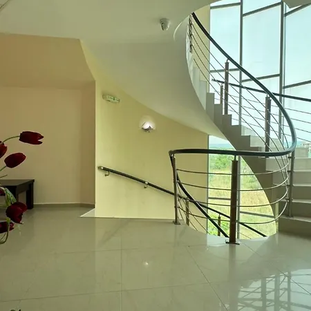 Lejlighed Bratanov Iris Studio